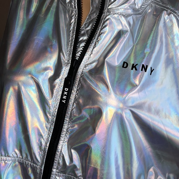 NWT. DKNY Sport Iridescent Windbreaker - Picture 4 of 9
